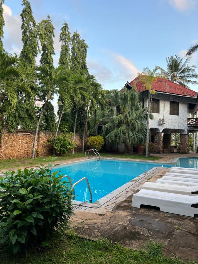 Buddha'S Tree (Adults Only) Mtwapa Exterior photo